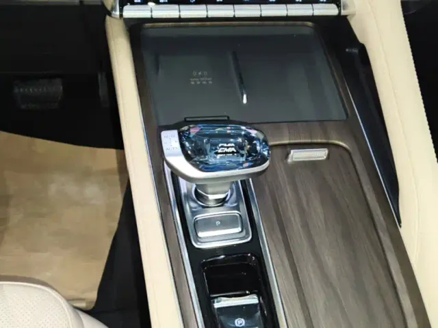 Geely Xingyue L — Фото автомобиля 13