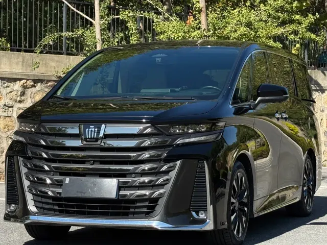 Фотография автомобиля — Toyota Vellfire