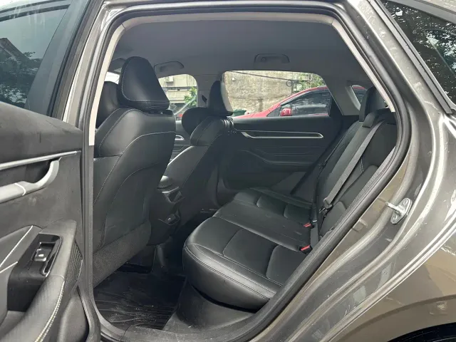 Geely Emgrand — Фото автомобиля 8