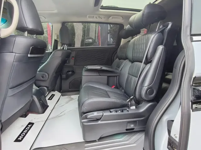Honda Elysion 2024 2.0L e:HEV Luxury Edition — Фото автомобиля 20