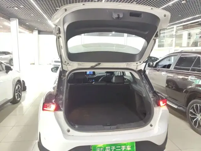 Chevrolet Menlo — Фото автомобиля 14