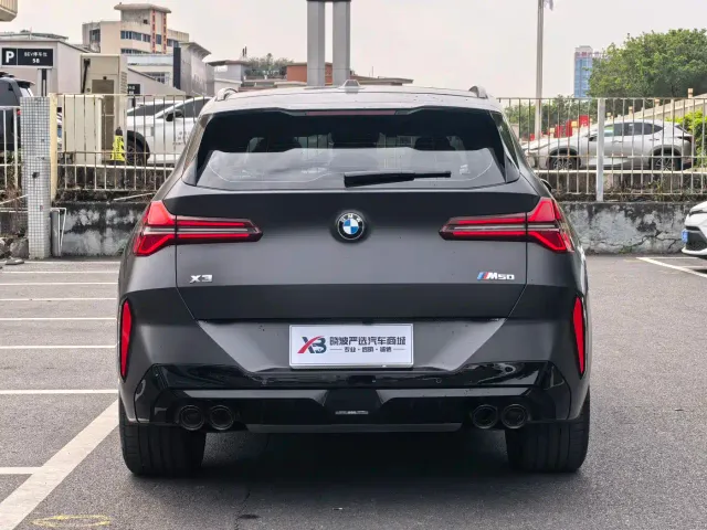 BMW X3 M50 — Фото автомобиля 6