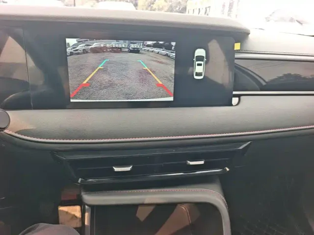 Roewe i5 — Фото автомобиля 12
