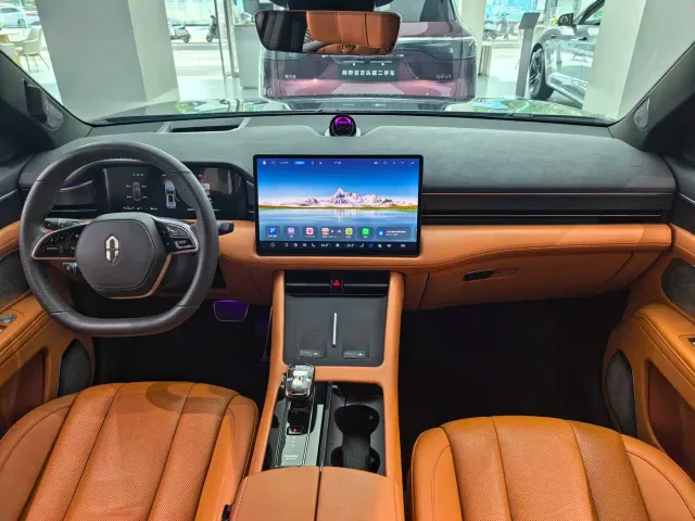 Aito M7 — Фото автомобиля 4