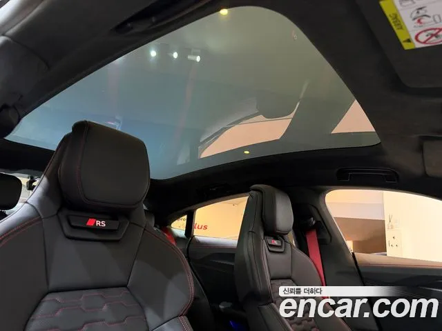 Audi RS e-tron GT — Фото автомобиля 15