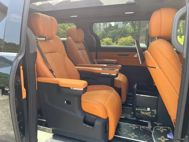 Geely Yizhen L380 — Фото автомобиля 12