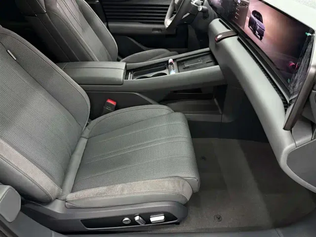 Audi E5 Sportback — Фото автомобиля 15