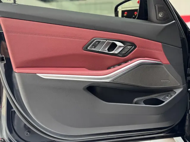BMW 3 Series — Фото автомобиля 10