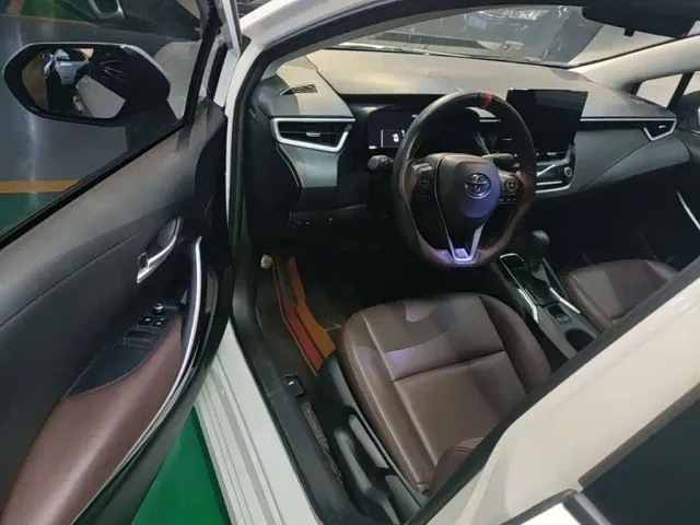 Toyota Corolla — Фото автомобиля 11