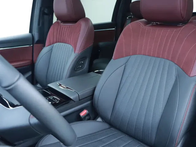 GAC Trumpchi Trumpchi M8 2023 Model Master Series 400T Ultimate Edition — Фото автомобиля 6