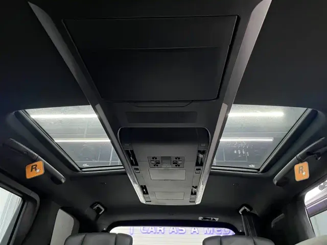 Toyota Vellfire — Фото автомобиля 12
