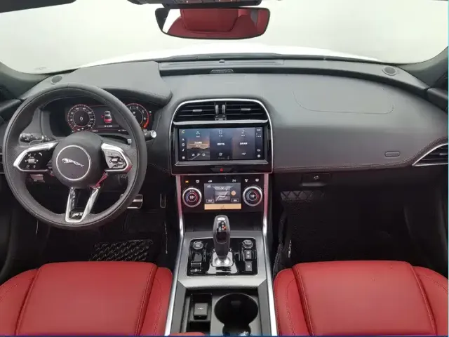 Jaguar XEL — Фото автомобиля 6