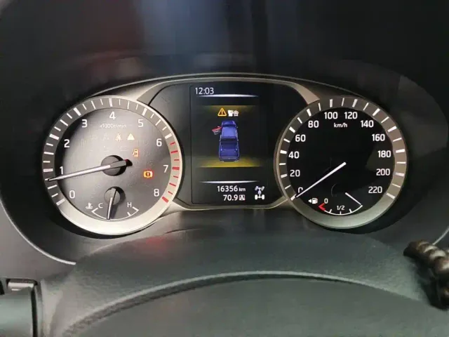 Nissan Navara — Фото автомобиля 4