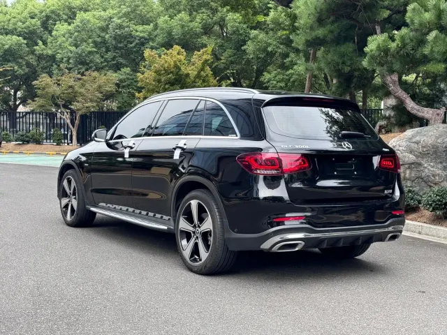 Mercedes-Benz Mercedes-Benz GLC 2022 GLC 300 L 4MATIC Dynamic Collector's Edition — Фото автомобиля 18