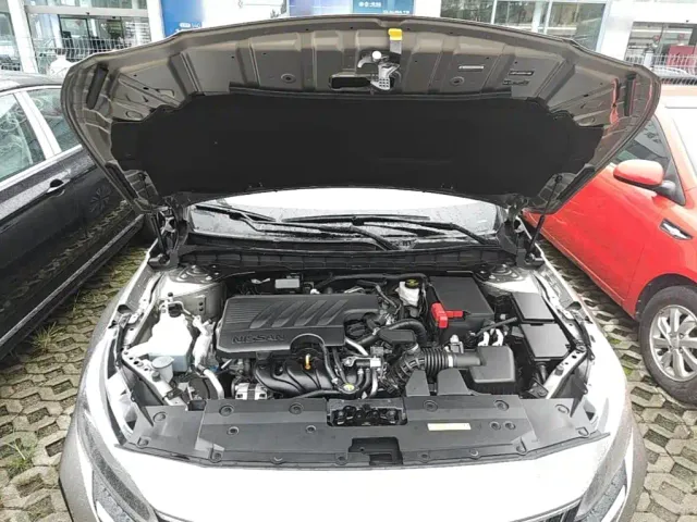 Nissan Teana — Фото автомобиля 19