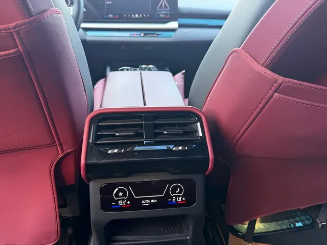 BMW 5 Series — Фото автомобиля 10