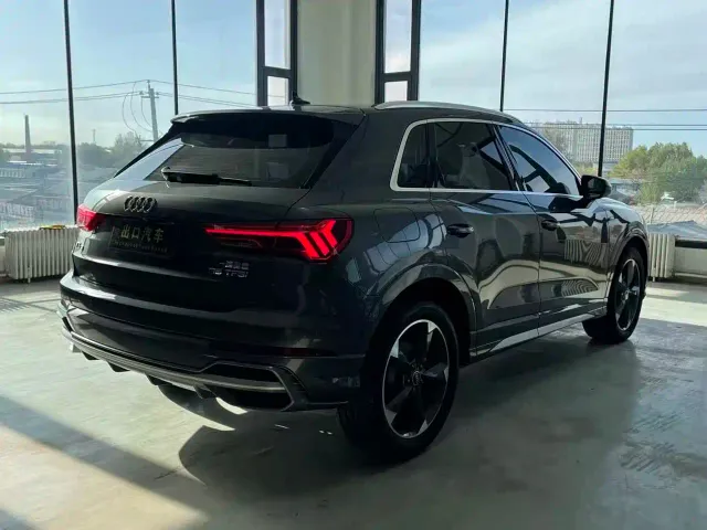 Audi Q3 — Фото автомобиля 9