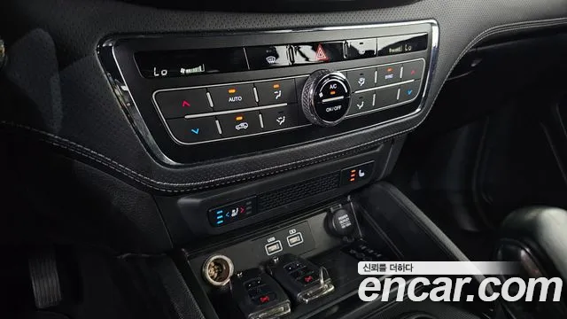 KG_Mobility_Ssangyong Rexton Новый Rexton Sport Khan Дизель 2.2 4WD — Фото автомобиля 17