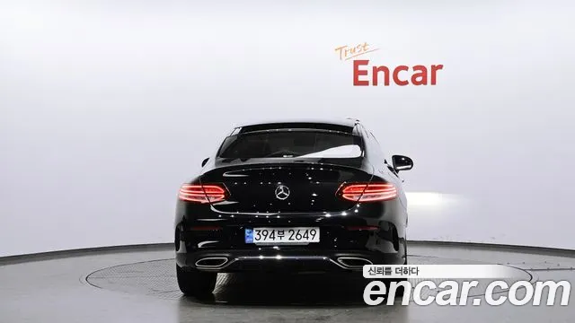 Mercedes-Benz C-Class — Фото автомобиля 4
