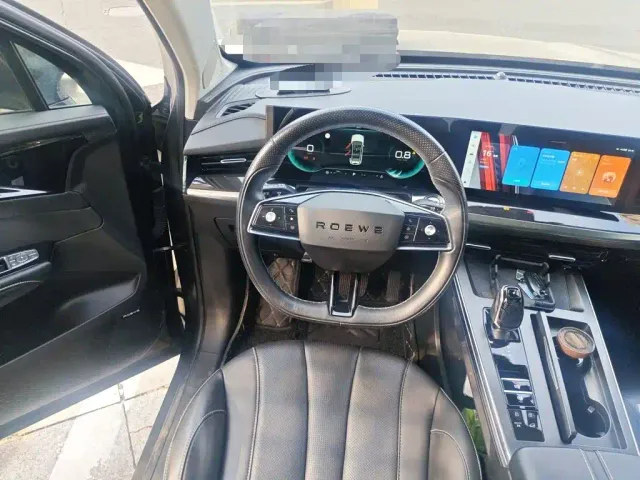 Roewe RX5 Max — Фото автомобиля 2