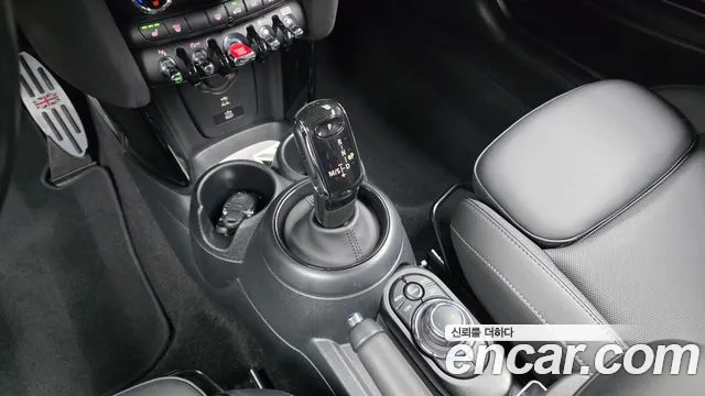 MINI Cooper — Фото автомобиля 12