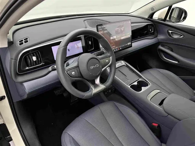 BYD Seal 05 DM-i — Фото автомобиля 15