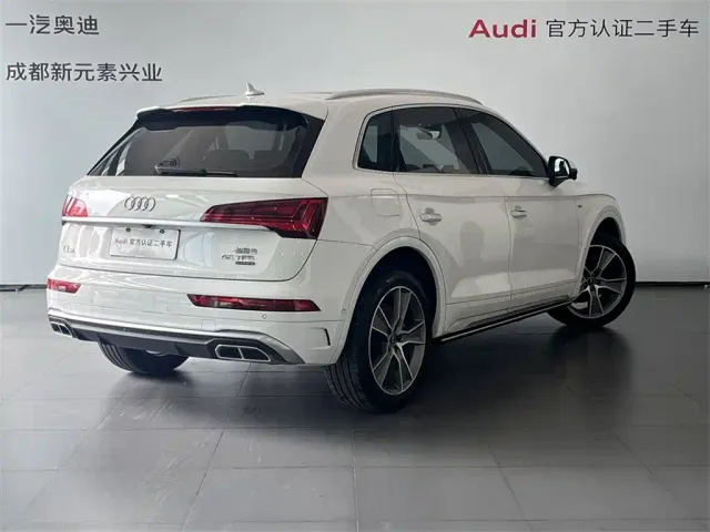Audi Q5L — Фото автомобиля 4