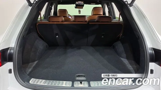 Genesis GV70 — Фото автомобиля 24