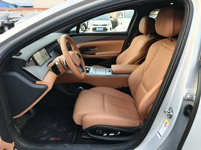BYD Han L — Фото автомобиля 14