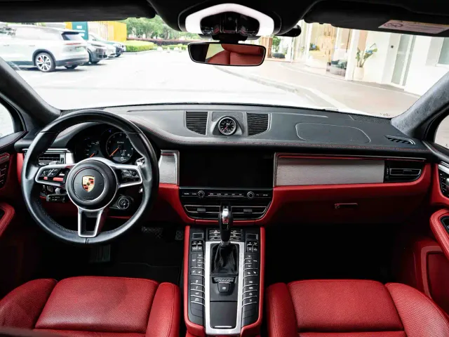 Porsche Macan — Фото автомобиля 15