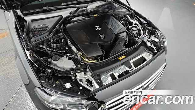 Mercedes-Benz E-Class E-класс W214 E300 4MATIC Exclusive — Фото автомобиля 5