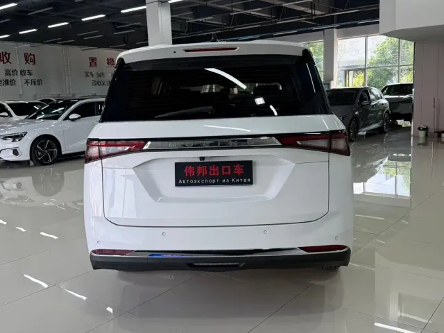 Wuling Jiachen — Фото автомобиля 5