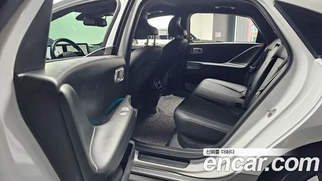 Hyundai Ioniq6 — Фото автомобиля 26