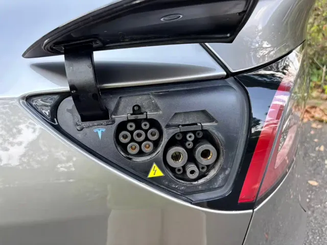 Tesla Model Y — Фото автомобиля 28