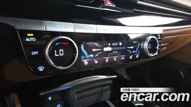 Genesis G80 Бензин 2.5 турбо AWD — Фото автомобиля 13