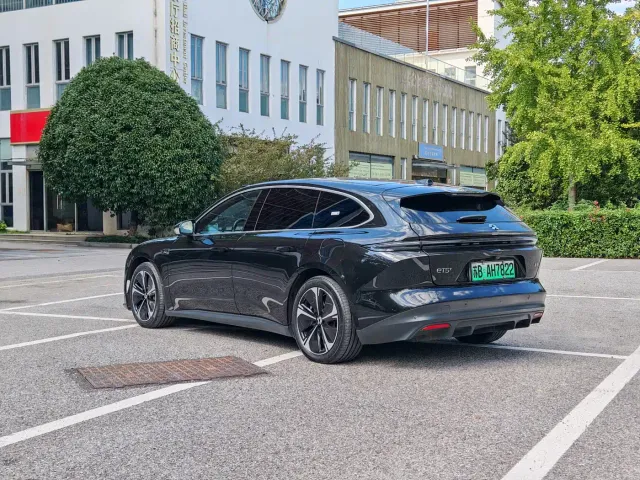 Nio ET5 Touring — Фото автомобиля 6