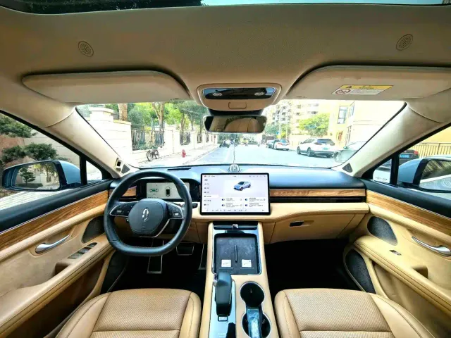 Aito M5 — Фото автомобиля 15