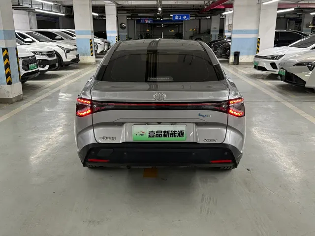 Toyota bZ3 — Фото автомобиля 5