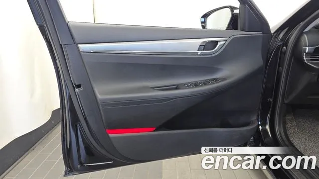 Hyundai Grandeur New — Фото автомобиля 13