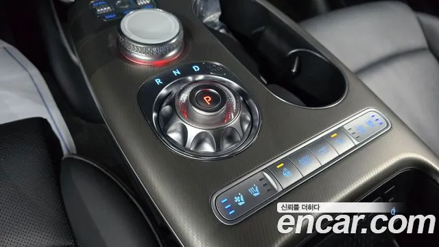 Genesis GV60 — Фото автомобиля 9