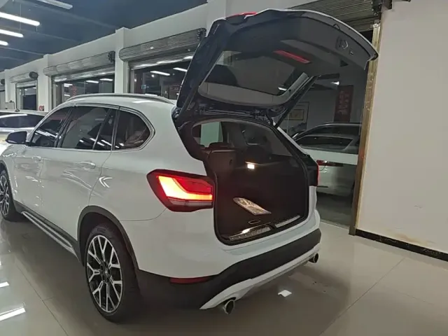 BMW X1 — Фото автомобиля 18