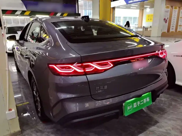 BYD Qin L — Фото автомобиля 4