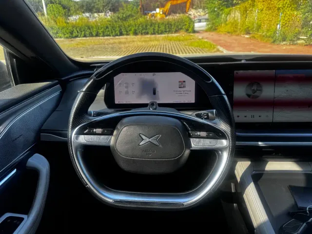 Xpeng P7 — Фото автомобиля 11