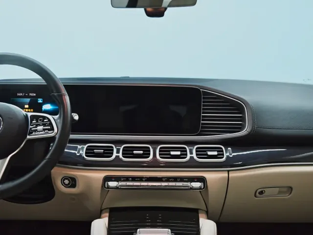 Mercedes-Benz GLE-Class — Фото автомобиля 12