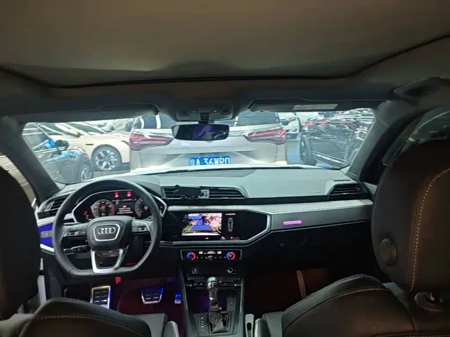 Audi Q3 — Фото автомобиля 17
