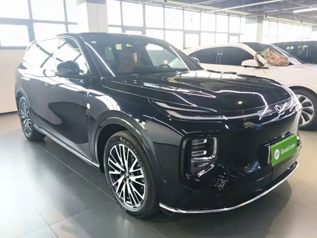 Changan Qiyuan Q07 — Фото автомобиля 3