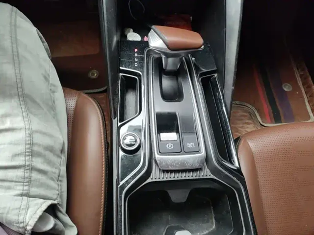 Kia Sportage — Фото автомобиля 13