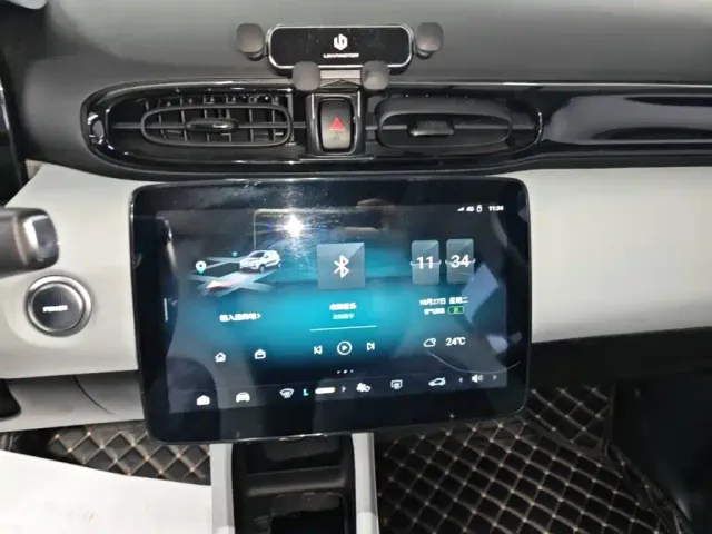 Leapmotor T03 — Фото автомобиля 12