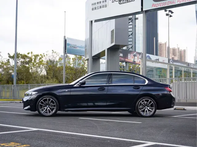 BMW 3 Series — Фото автомобиля 4