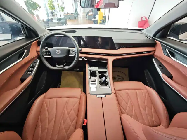 Changan CS75 Plus — Фото автомобиля 13